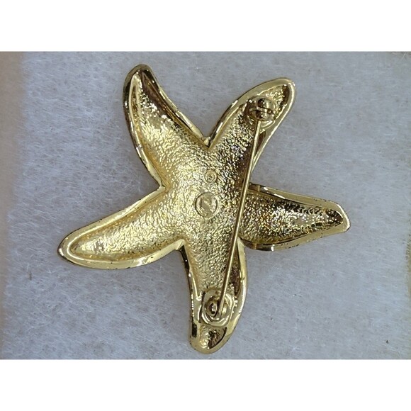 Swarovski Goldtone Starfish Brooch Pin W/ Scattered Clear Crystals Retired Rare - Picture 3 of 11